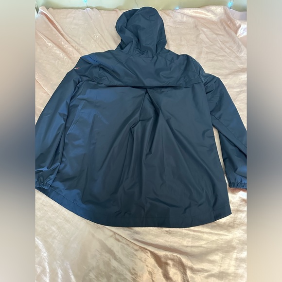 Tommy Hilfiger jacket - Picture 2 of 4